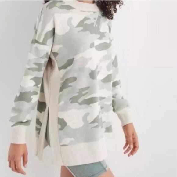 Aerie Cream Camouflage Oversized Good Vibes Sweatshirt Sz.M - Picture 1 of 13